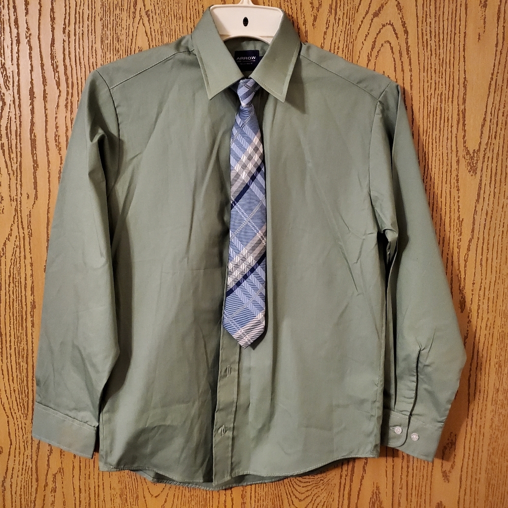 Boy's button down shirt with matching tie